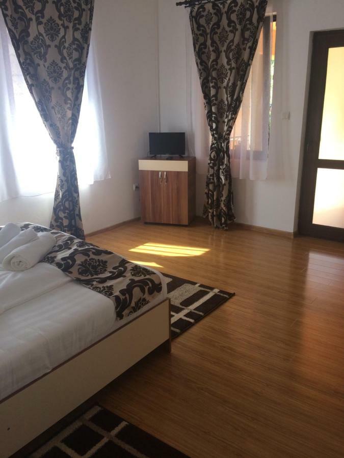 Hotel M Dey Vişeu de Sus Zewnętrze zdjęcie